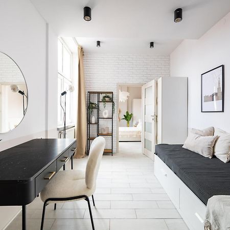 Stunning Apartment With Balcony グダニスク エクステリア 写真